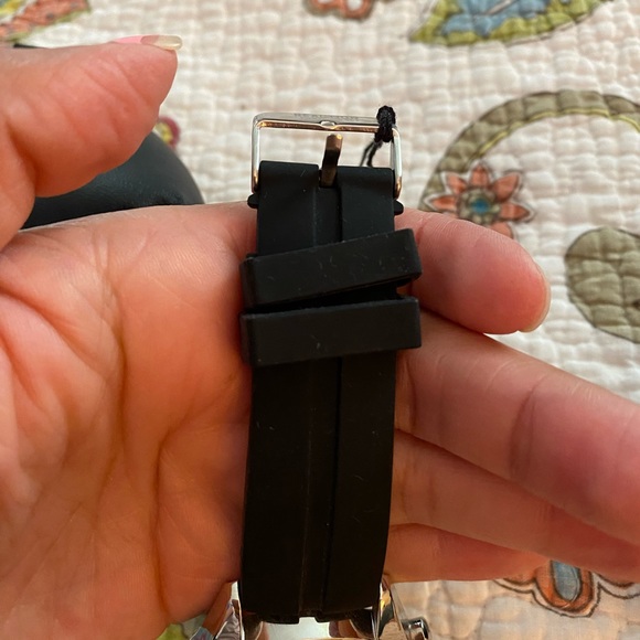 Kenneth Cole Reaction watch - Picture 3 of 8